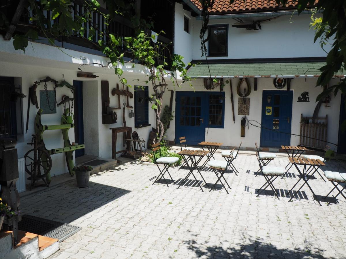 Guest House Sara Latin Exterior foto